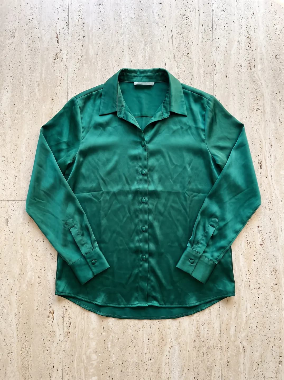 Source photo of the satin shirt